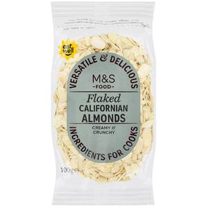 marksandspencer_food_ZMRLZINY 2023_platky mandli_94,90Kc.jpg